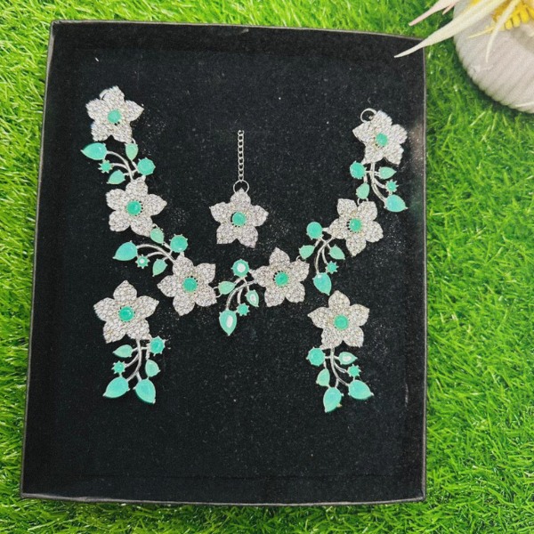 Green Floral Crystal Necklace Set